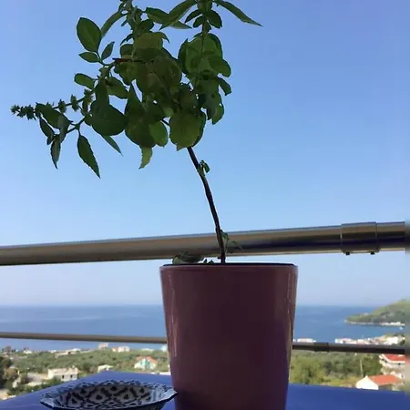 Marika's Apartment Himarë